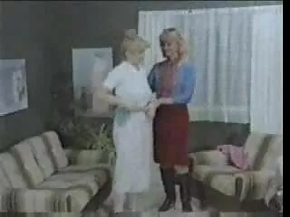 Szereti ingyen porno video a rózsaszínt és a szexet