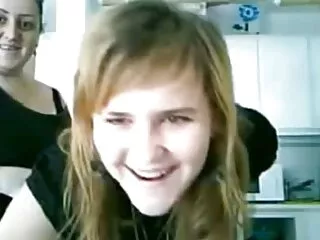 Szenvedélyes szerelem a bágyadt apró tinédzser Herda ingyen porno mobilra számára