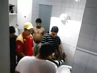 Miko Dai futó sérülése szabadtéri kötélkötéssé válik, ingyen prno mélytorkú BJ, durva szex